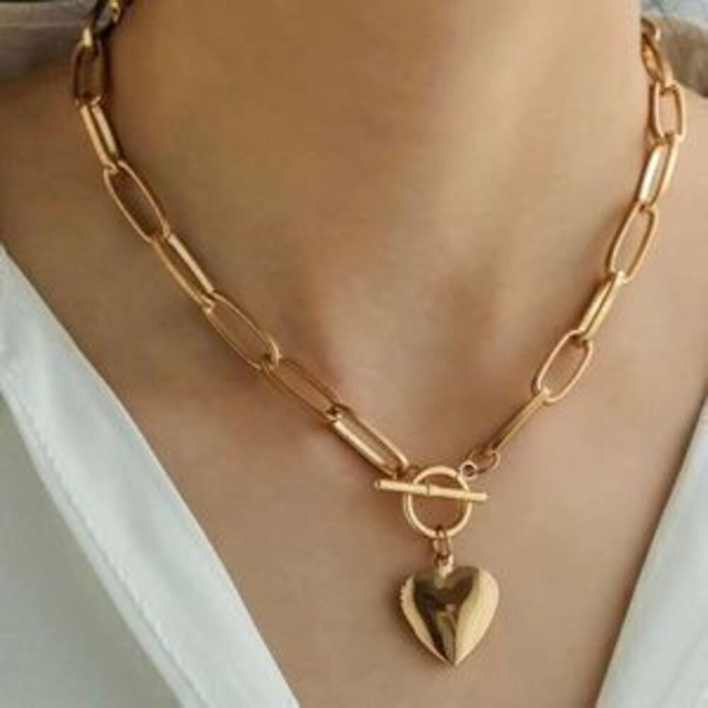 Heart Chunky Chain Gold tone Vday Valentines Day Necklace